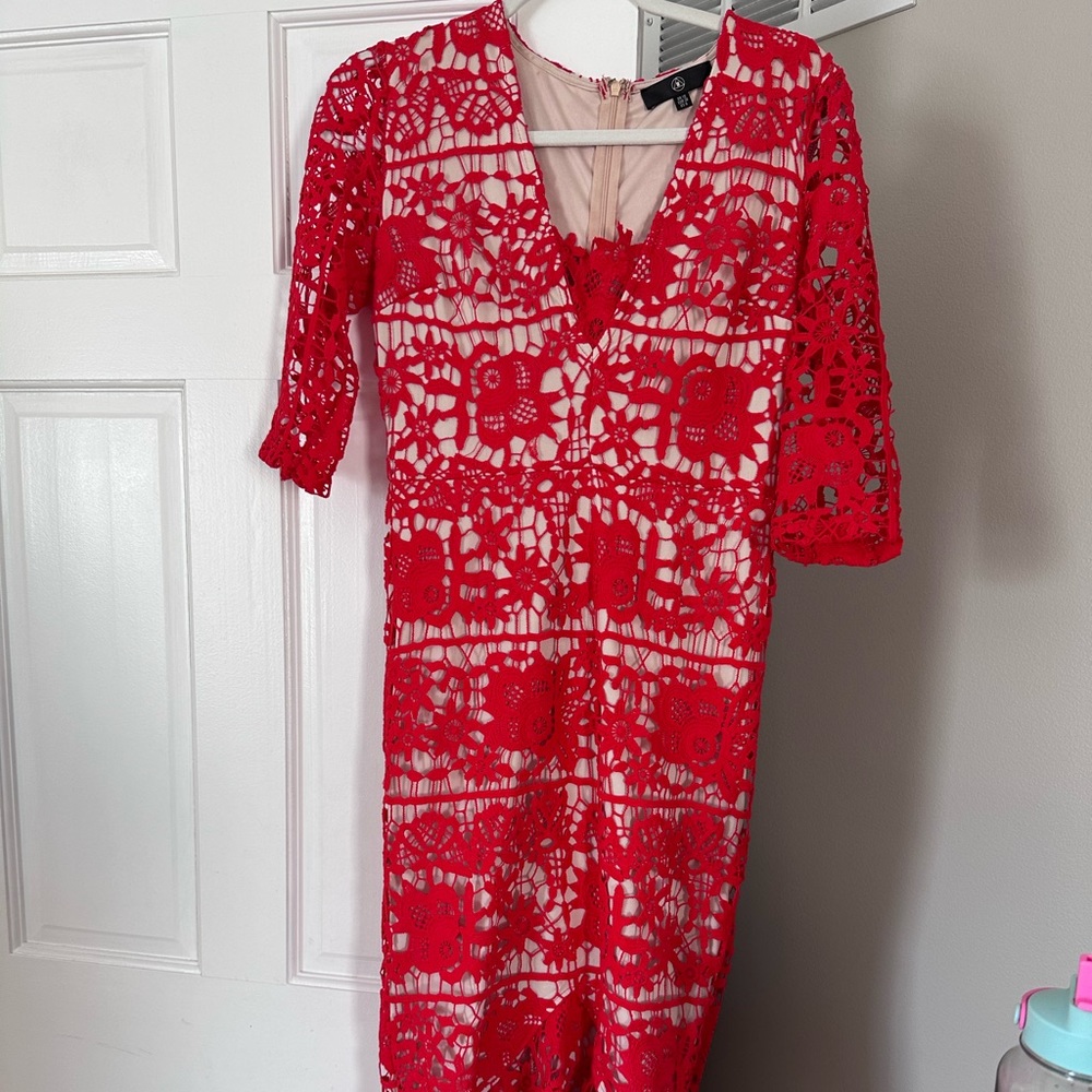 Vneck lace dress , perfect for evening events.